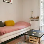 Cosy Studio Near Montmartre